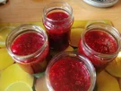 Himbeer-Marmelade mit feinem Rotwein-Weinbrandgeschmack - Rezept