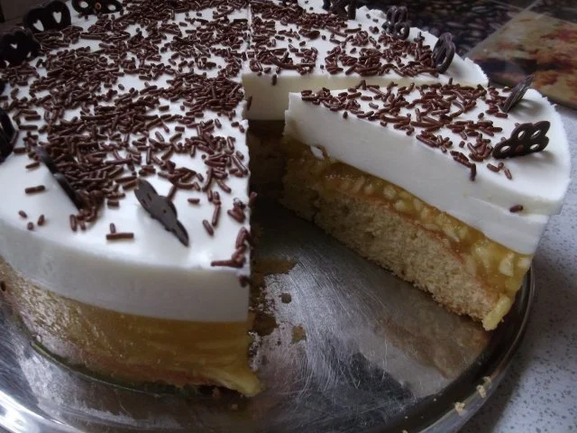 Rezept: Apfel-Joghurt-Torte Bild Nr. 10 Apfel-Joghurt-Torte - Rezept - Bild Nr. 10