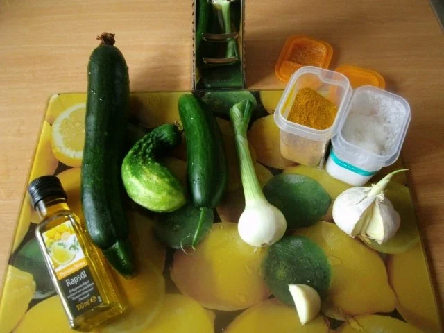 Zucchini-Gurkensalat - Rezept - Bild Nr. 2