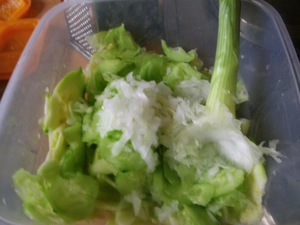 Zucchini-Gurkensalat - Rezept - Bild Nr. 5