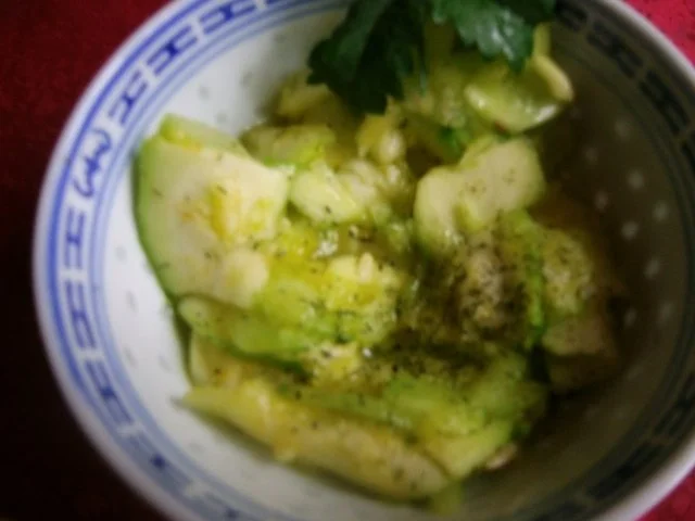 Zucchini-Gurkensalat - Rezept - Bild Nr. 10