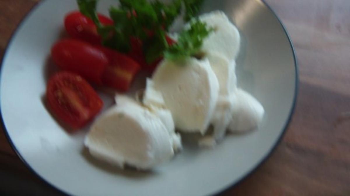 Tomaten-Mozzarella-Omelett - Rezept - Bild Nr. 4
