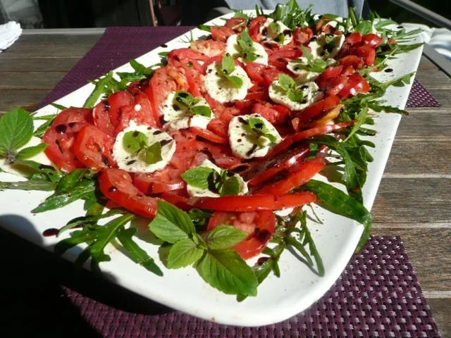 SALAT /TOMATEN mit Thunfischcarpaccio & Mozzarella - Rezept - Bild Nr. 6
