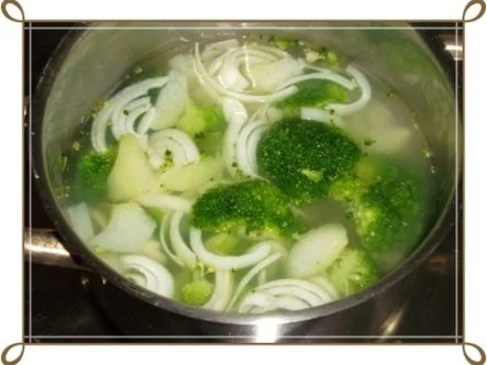 Rezept: "Broccoli ➯ Creme ➯ Suppe" Bild Nr. 4 "Broccoli ➯ Creme ➯ Suppe" - Rezept - Bild Nr. 4