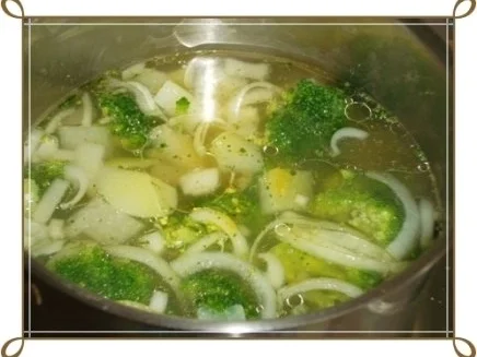 Rezept: "Broccoli ➯ Creme ➯ Suppe" Bild Nr. 5 "Broccoli ➯ Creme ➯ Suppe" - Rezept - Bild Nr. 5