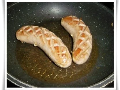 ※ Bratwurst am Sauerkraut und Salzkartoffeln dazu ※ - Rezept - Bild Nr. 5