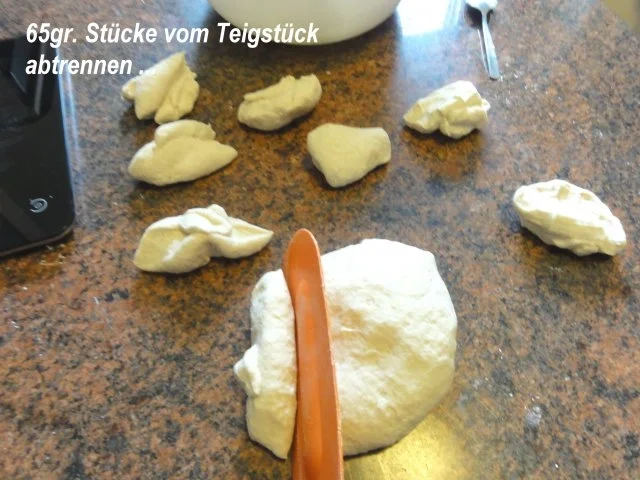 Rezept: Brot: SONNTAGS-BRÖTCHEN Bild Nr. 4 Brot: SONNTAGS-BRÖTCHEN - Rezept - Bild Nr. 4