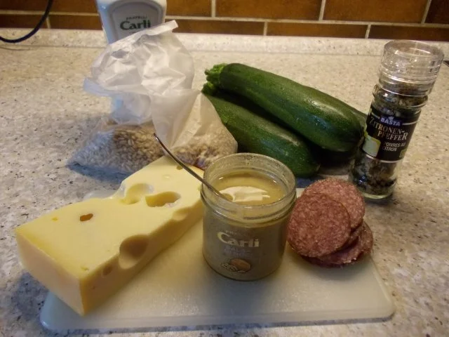 Zucchiniauflauf mit Dinkel und Walnußsoße - Rezept - Bild Nr. 2