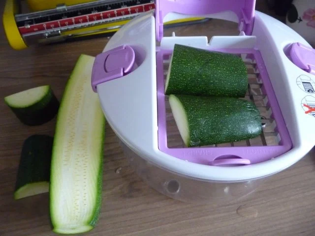 Pasta : ...mit Gemüse-Tomatensoße und Bockwurst - Rezept - Bild Nr. 5