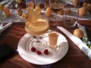 Mango Panna Cotta mit knusprigem Cracker und Eierlikör - Rezept
