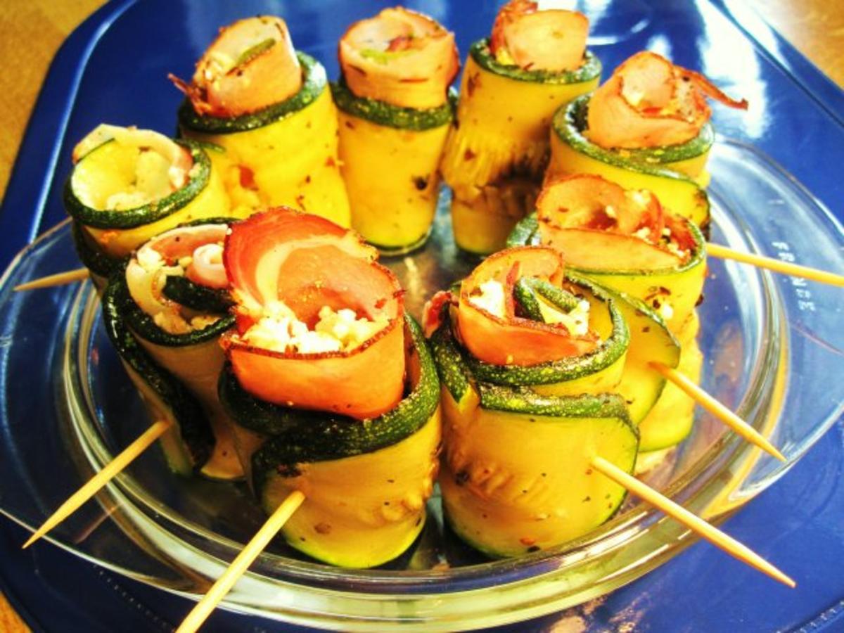 Zucchini Röllchen mediterran - schnell &amp; einfach - von mimi