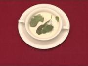 Tom Kha Gai mit Bohnensprossen Salat (Julia Biedermann) - Rezept