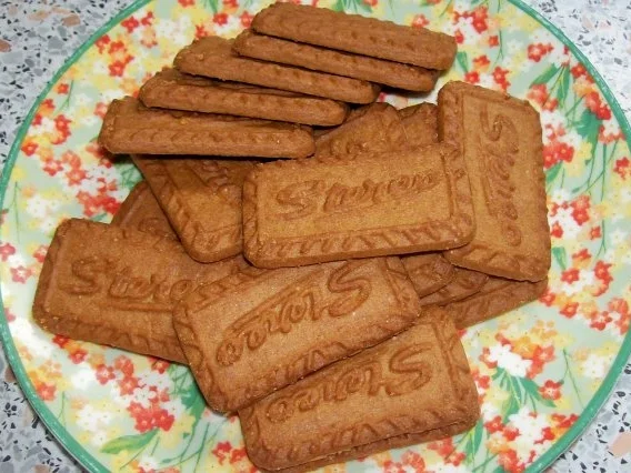 Fruchtiger Johannisbeer-Quark-Kuchen mit Karamellboden - Rezept - Bild Nr. 2