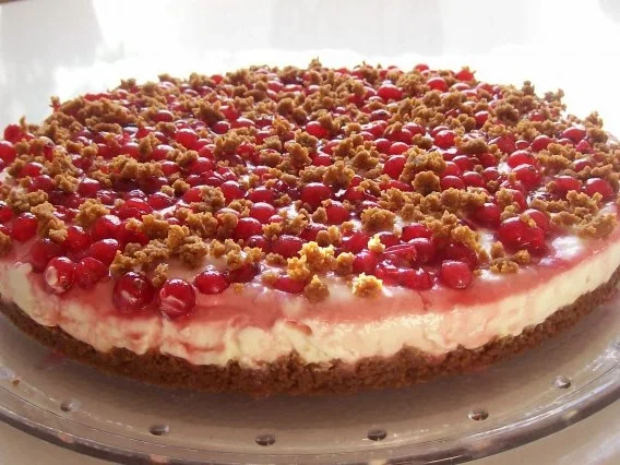 Fruchtiger Johannisbeer-Quark-Kuchen mit Karamellboden - Rezept - Bild Nr. 10