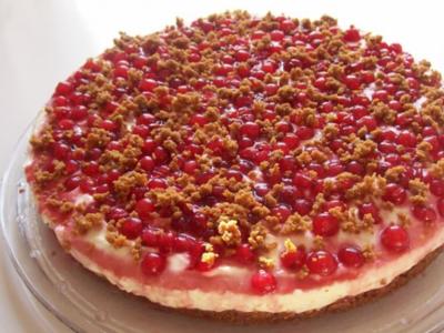 Fruchtiger Johannisbeer-Quark-Kuchen mit Karamellboden - Rezept