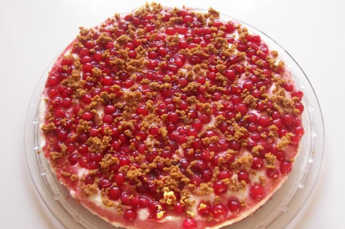 Fruchtiger Johannisbeer-Quark-Kuchen mit Karamellboden - Rezept - Bild Nr. 11