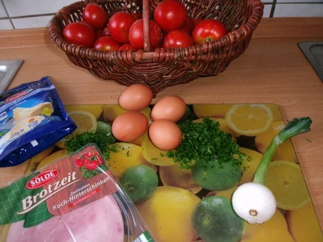 Kräuterrührei mit Schinken und Tomate - Rezept - Bild Nr. 2