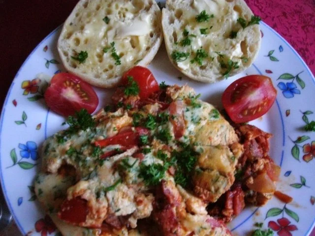 Kräuterrührei mit Schinken und Tomate - Rezept - Bild Nr. 10