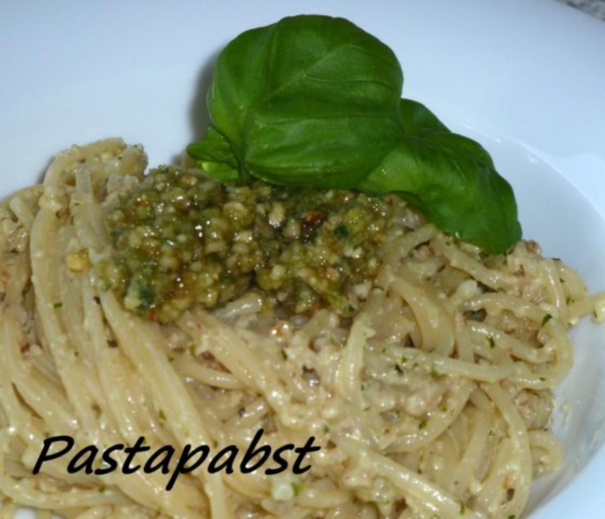 Walnuss Pesto zu Spaghetti - Rezept
