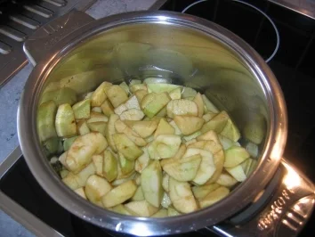 Rezept: Selbstgemachter Apfelmus Selbstgemachter Apfelmus - Rezept