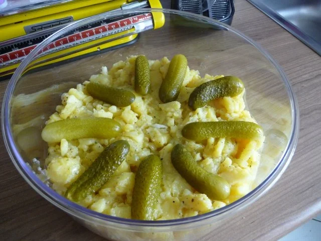 Rezept: Salat : Kartoffelsalat ....zum Mittnehmen Salat : Kartoffelsalat ....zum Mittnehmen - Rezept