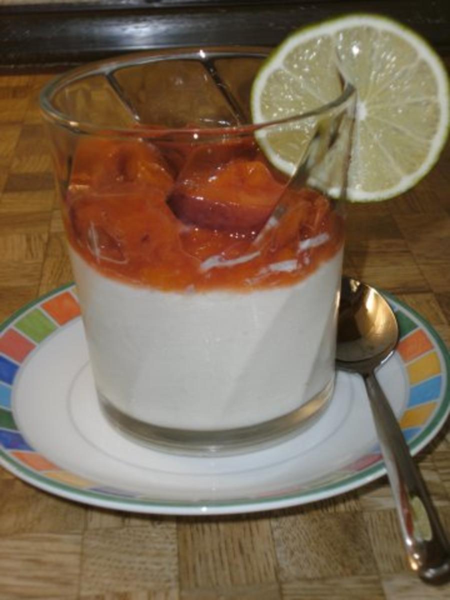 Limetten-Kokosmousse mit beschwipstem Pfirsichkompott - Rezept - Bild Nr. 12