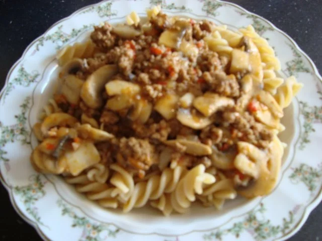 Hackfleischsauce Jägerart - Rezept