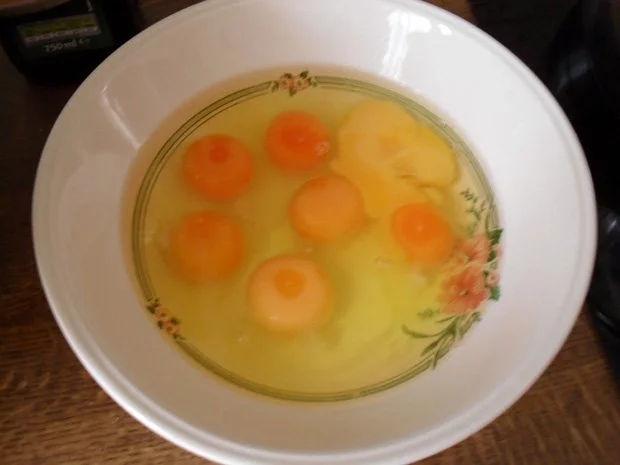 Rezept: Schlutzkrapfenteig Bild Nr. 2 Schlutzkrapfenteig - Rezept - Bild Nr. 2