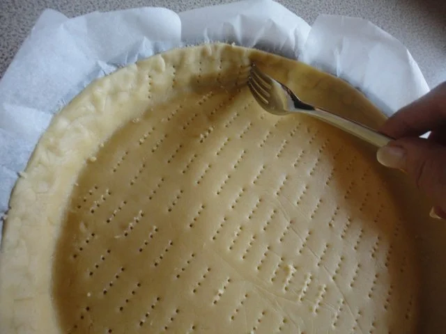 Limetten Tarte mit flambierten Pflaumen - Rezept - Bild Nr. 4