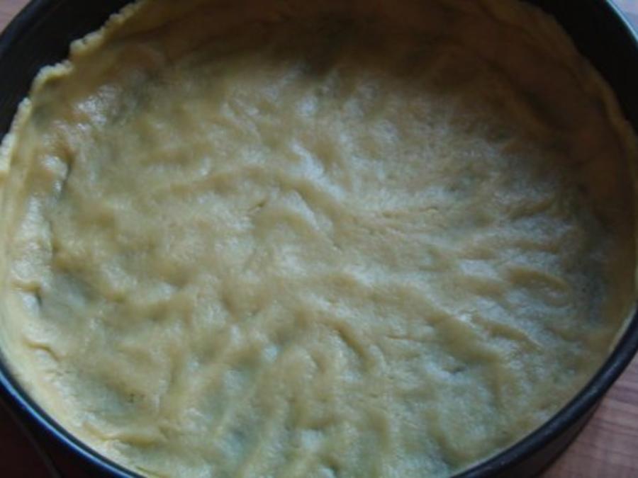 Käsekuchen mit Baiserhaube - einfach - 219 kcal/100g