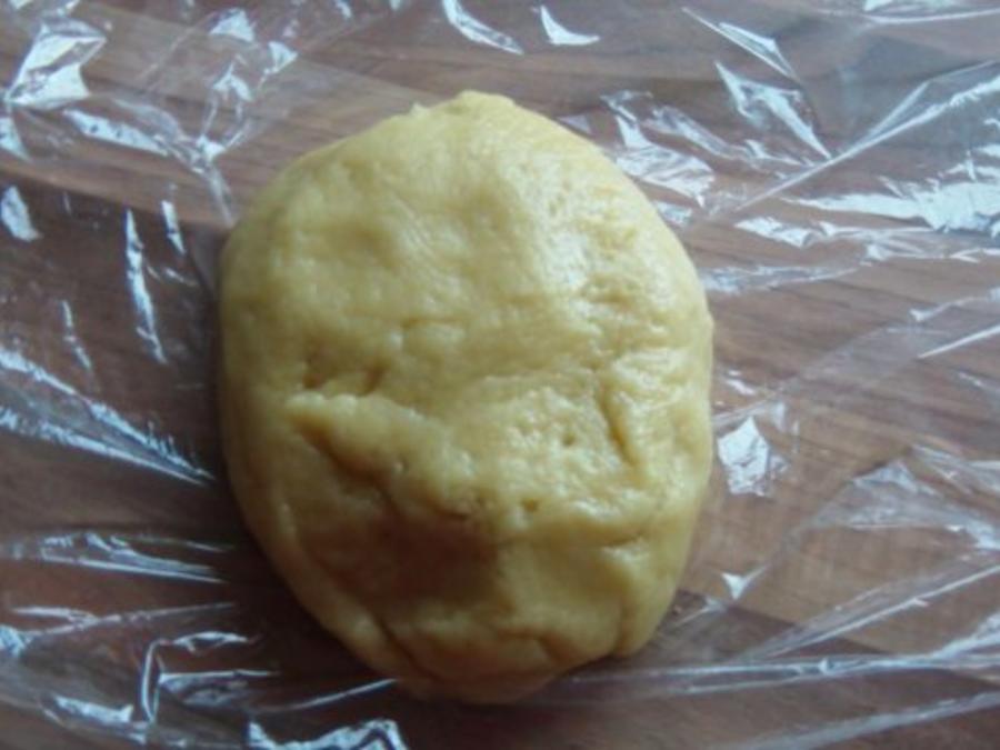 Käsekuchen mit Baiserhaube - einfach - 219 kcal/100g