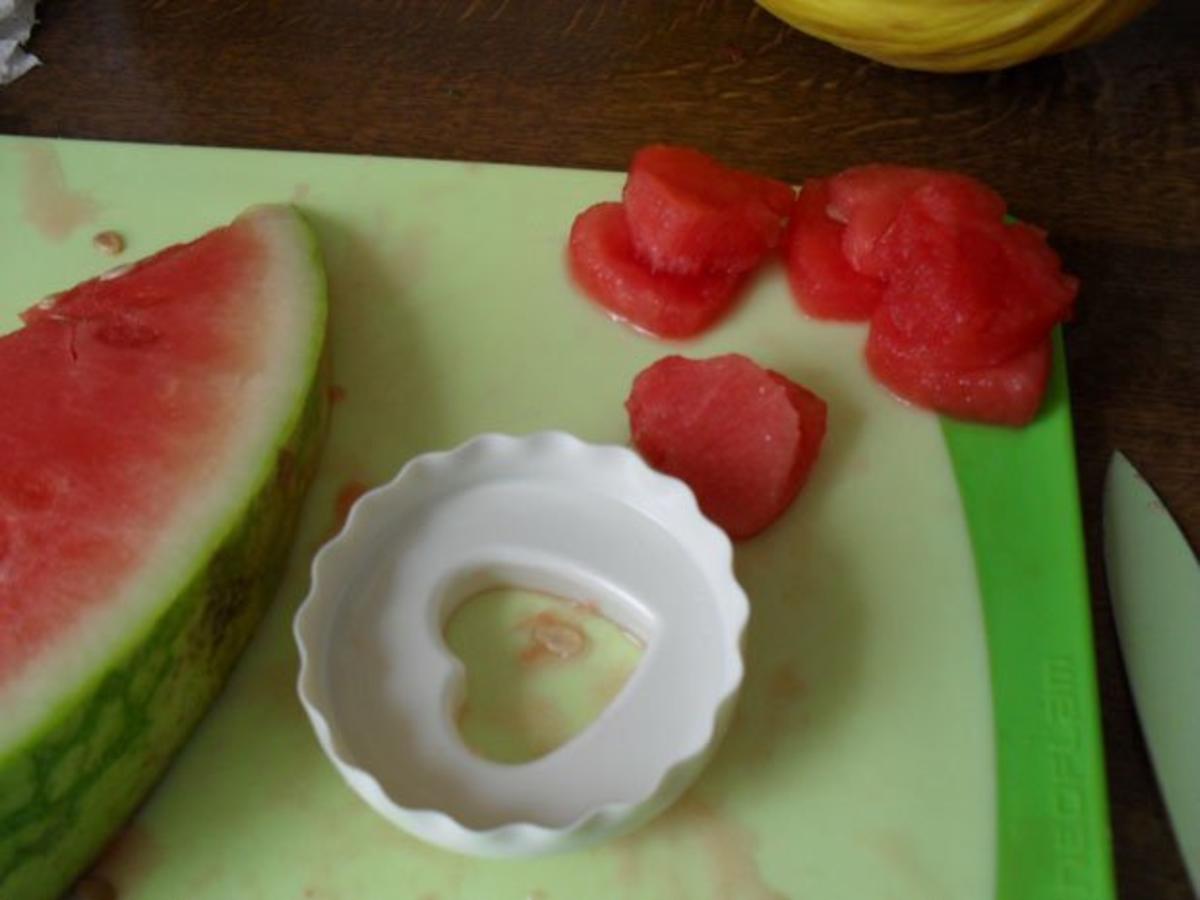 Melonentorte -lecker und leicht - zu meinem 60.sten von meiner Tochter Corina zubereitet - Rezept - Bild Nr. 3