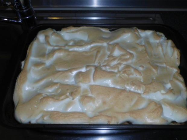 Pflaumen - Pfirsichkuchen mit Baiserhaube - Rezept - kochbar.de