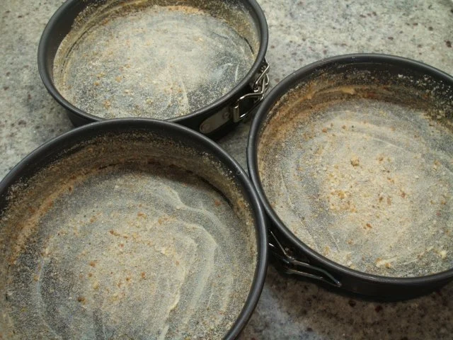 Backen: 3 x Biskuit für kleine Törtchen - Rezept - Bild Nr. 3