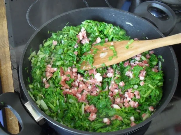 Rezept: Flädle mit Mangold-Schinken-Hirtenkäsefüllung und Frischkäsesößle Bild Nr. 9 Flädle mit Mangold-Schinken-Hirtenkäsefüllung und Frischkäsesößle - Rezept - Bild Nr. 9