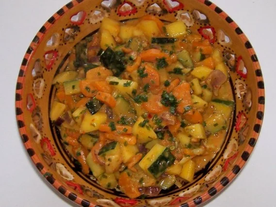 Scharfes Möhren-Mango-Gemüse in Erdnuss-Soße - Rezept - Bild Nr. 6