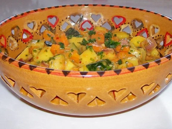 Scharfes Möhren-Mango-Gemüse in Erdnuss-Soße - Rezept - Bild Nr. 7