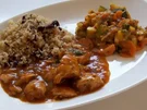 Geschmortes Hähnchenragout mit Pflaumen-Zimt-Couscous - Rezept