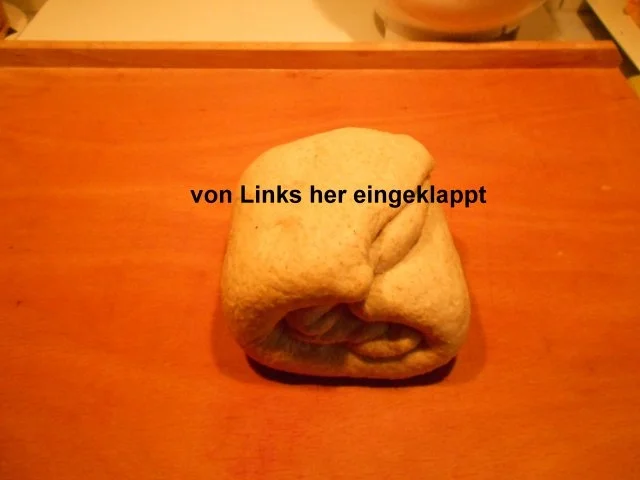 Rezept: Marzipan- Brötchen Bild Nr. 18 Marzipan- Brötchen - Rezept - Bild Nr. 18