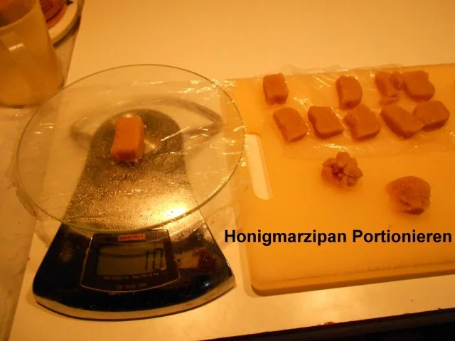 Rezept: Marzipan- Brötchen Bild Nr. 29 Marzipan- Brötchen - Rezept - Bild Nr. 29