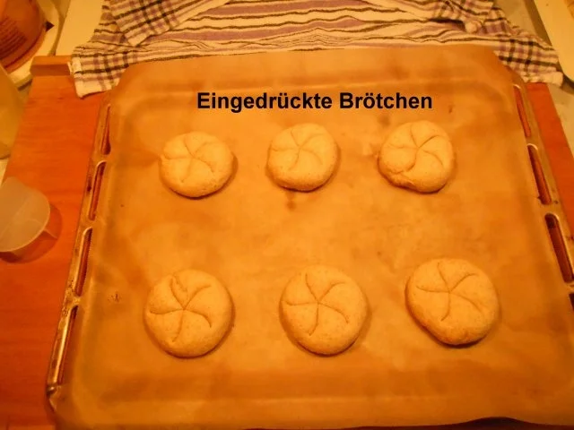 Rezept: Marzipan- Brötchen Bild Nr. 36 Marzipan- Brötchen - Rezept - Bild Nr. 36