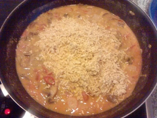 Tom Yam Gung - Nudeltopf - Chinesischer Nudeltopf für Freunde und Freundinnen der Schärfe - Rezept - Bild Nr. 8