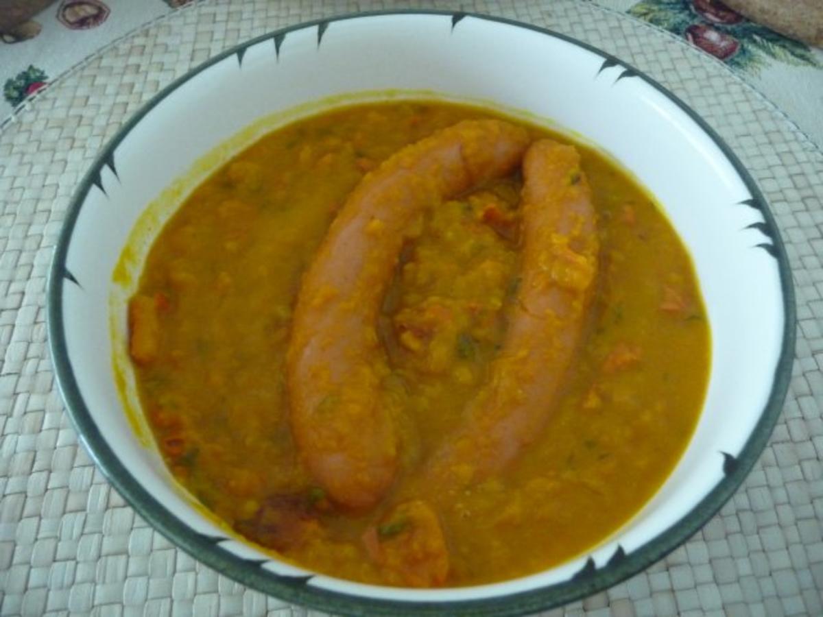 Suppen & Eintöpfe : Kürbissuppe mit oder OHNE Würsten - Rezept