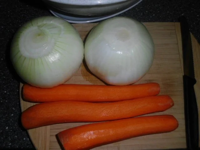 Rezept: Scharfer Gulasch aus Rind, dazu Blumenkohl in Butter gebettet Bild Nr. 3 Scharfer Gulasch aus Rind, dazu Blumenkohl in Butter gebettet - Rezept - Bild Nr. 3