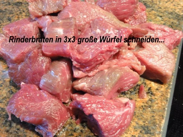 Fleisch:    RINDERGULASCH  mit Miniknödel - Rezept - Bild Nr. 2