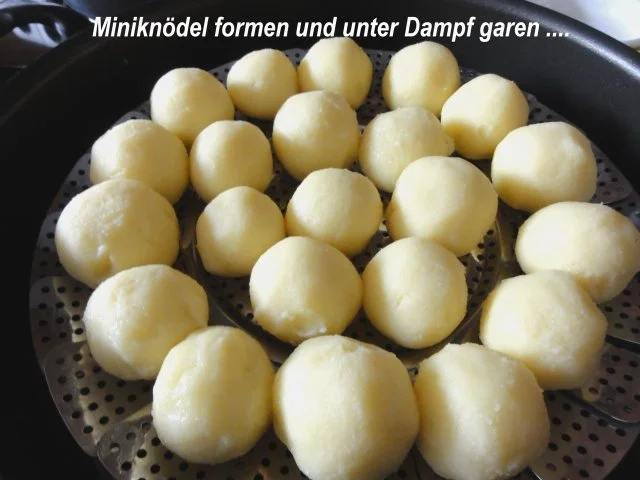 Fleisch:    RINDERGULASCH  mit Miniknödel - Rezept - Bild Nr. 6