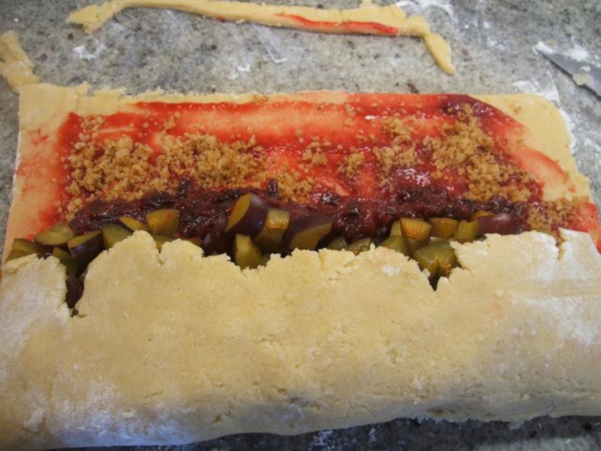 Backen: Zwetschgenstrudel mit Mürbteig - Rezept - Bild Nr. 17