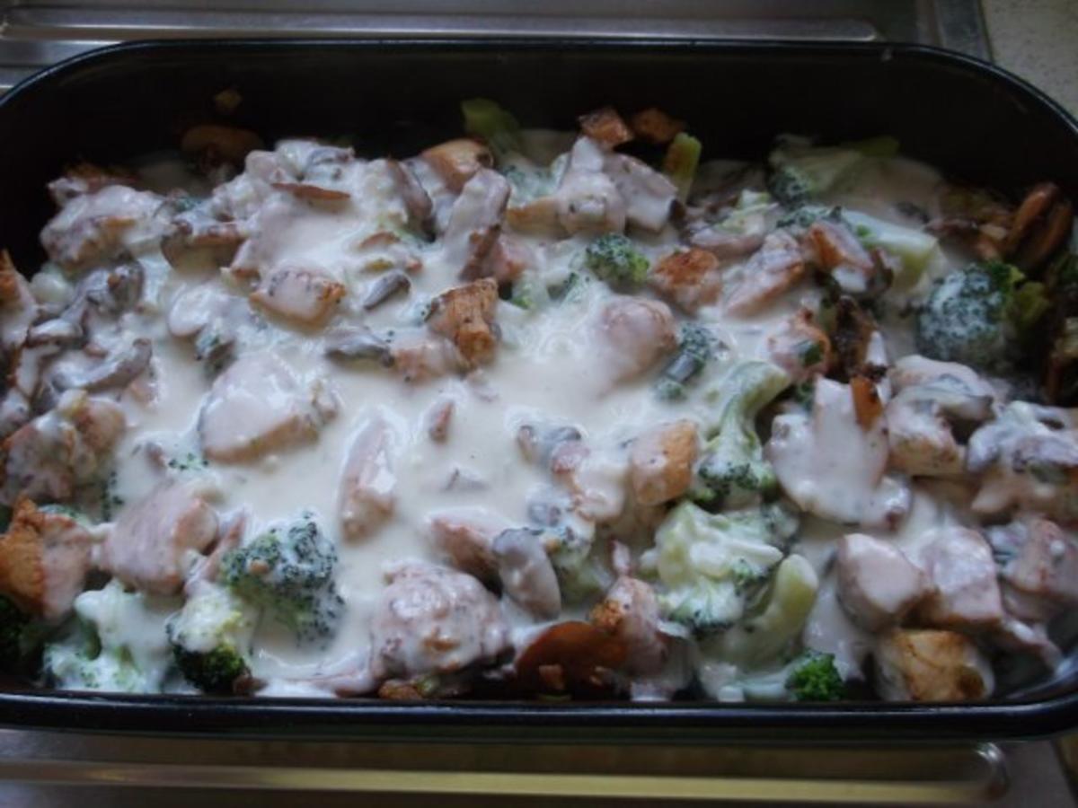 Broccoli-Kartoffel-Hähnchen-Champi-Auflauf - Rezept - Bild Nr. 7