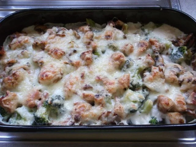 Rezept: Broccoli-Kartoffel-Hähnchen-Champi-Auflauf Bild Nr. 9 Broccoli-Kartoffel-Hähnchen-Champi-Auflauf - Rezept - Bild Nr. 9