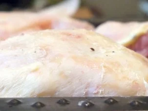 Chili-Knoblauch-Hähnchenschenkel auf Kartoffel-Paprikabett - Rezept - Bild Nr. 7